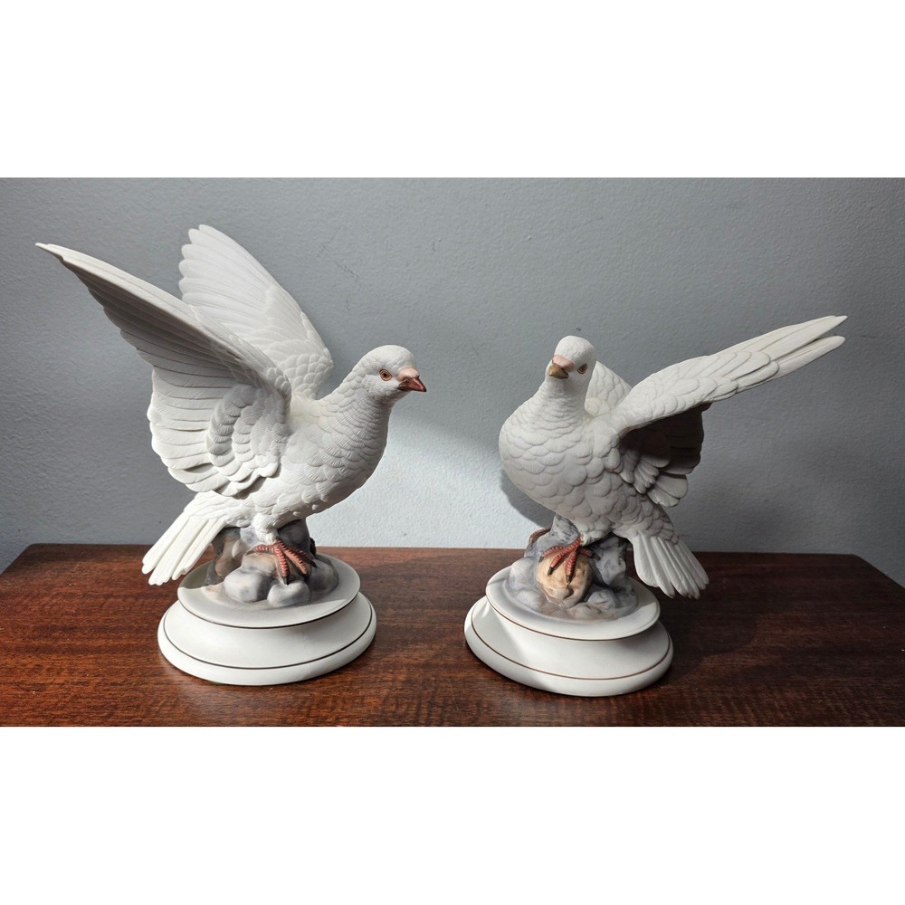 Andrea Doves by Sadek Beautiful 8.5" x 7" Signed Excellent Cond VTG set of two